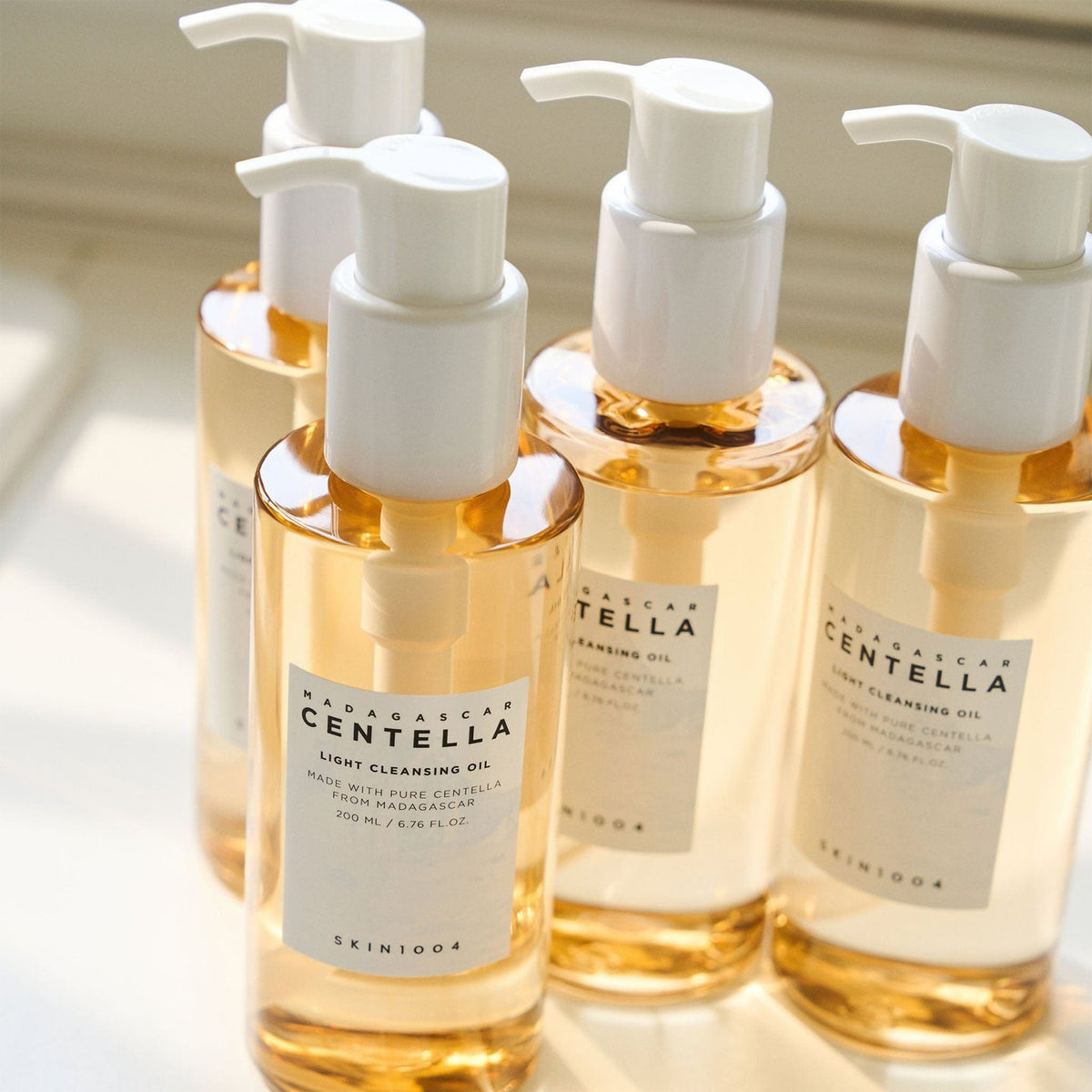 SKIN1004 Madagascar Centella Light Cleansing Oil – 200 mL