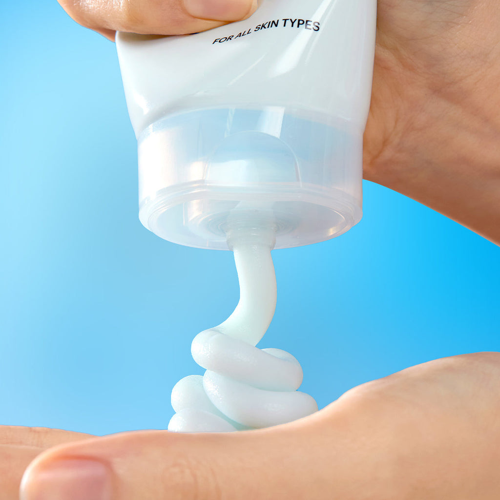 Torriden DIVE IN Low Molecular Hyaluronic Acid Cleansing Foam